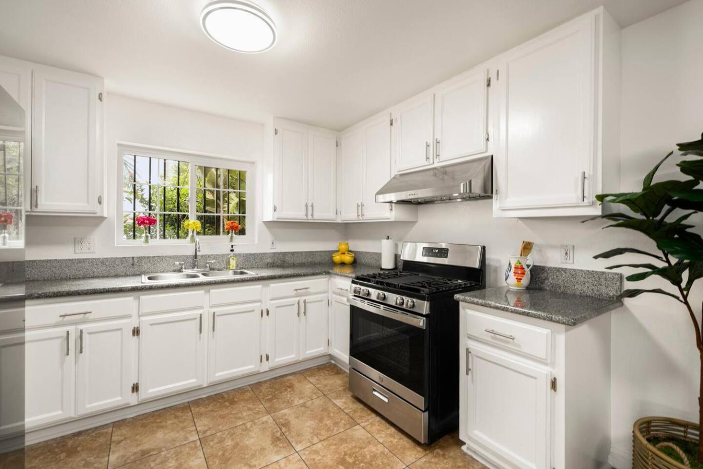 Lanzit - 35 Percent Off July! Fees! Casa de férias Los Angeles
