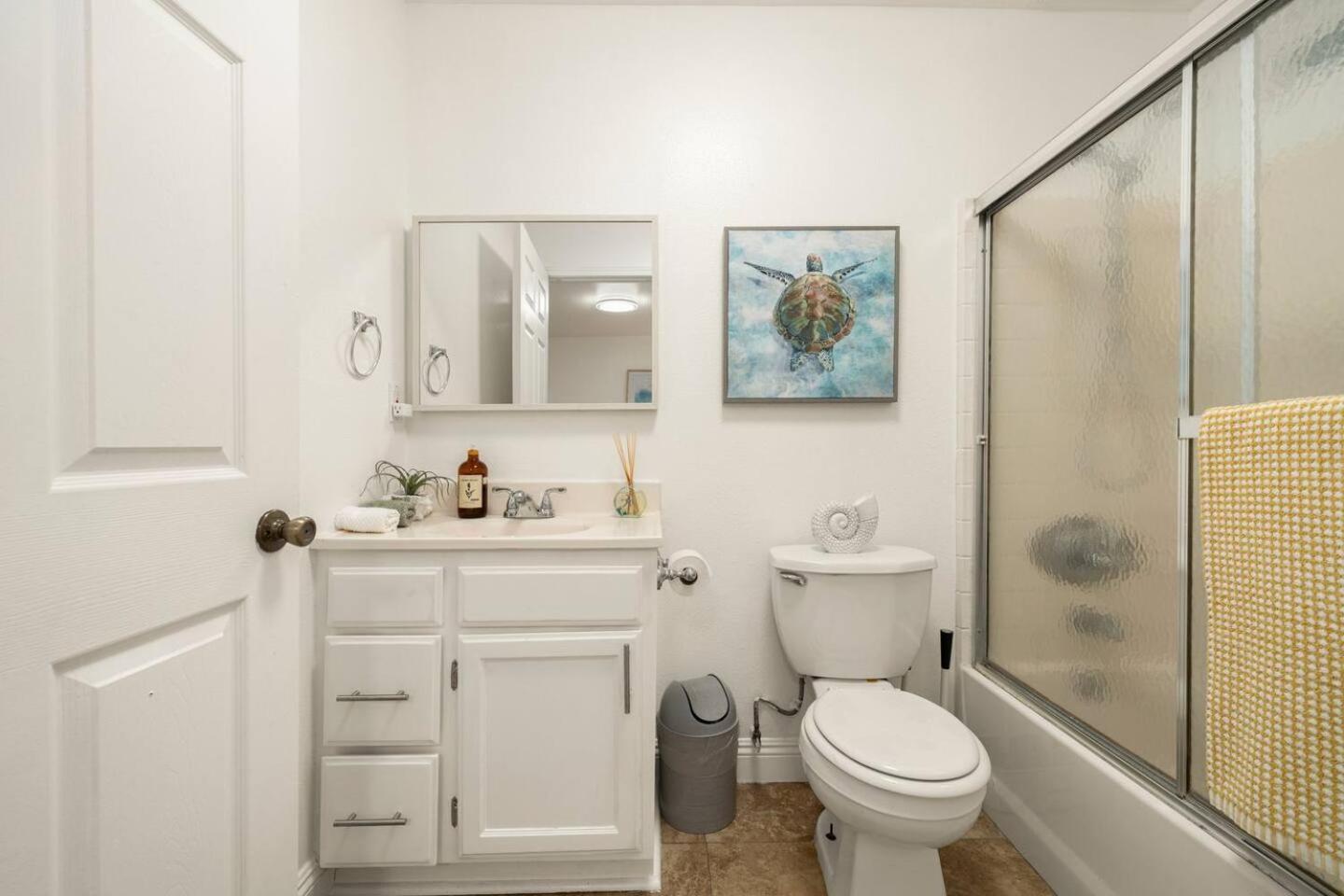 Lanzit - 35 Percent Off July! Fees! * Los Angeles